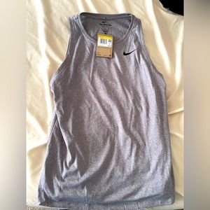 Women’s small Nike Tee